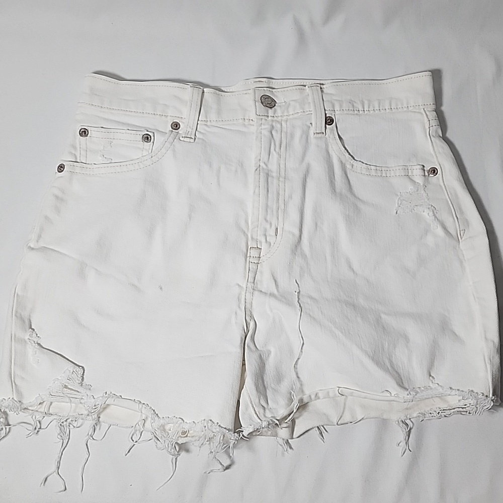 gap shorts size  6 white Distressed